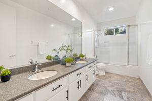 4462 Fallsbrae Rd-55