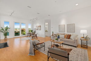 4462 Fallsbrae Rd-53