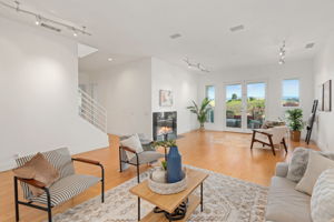 4462 Fallsbrae Rd-52