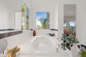 4462 Fallsbrae Rd-41