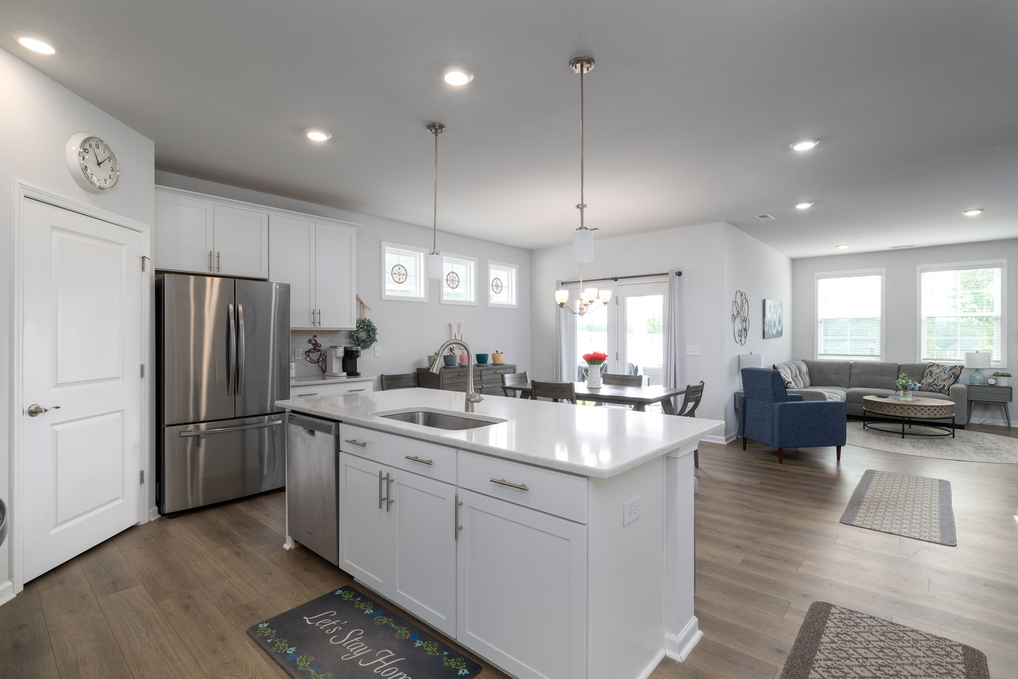 4463 Saphire Ct-10