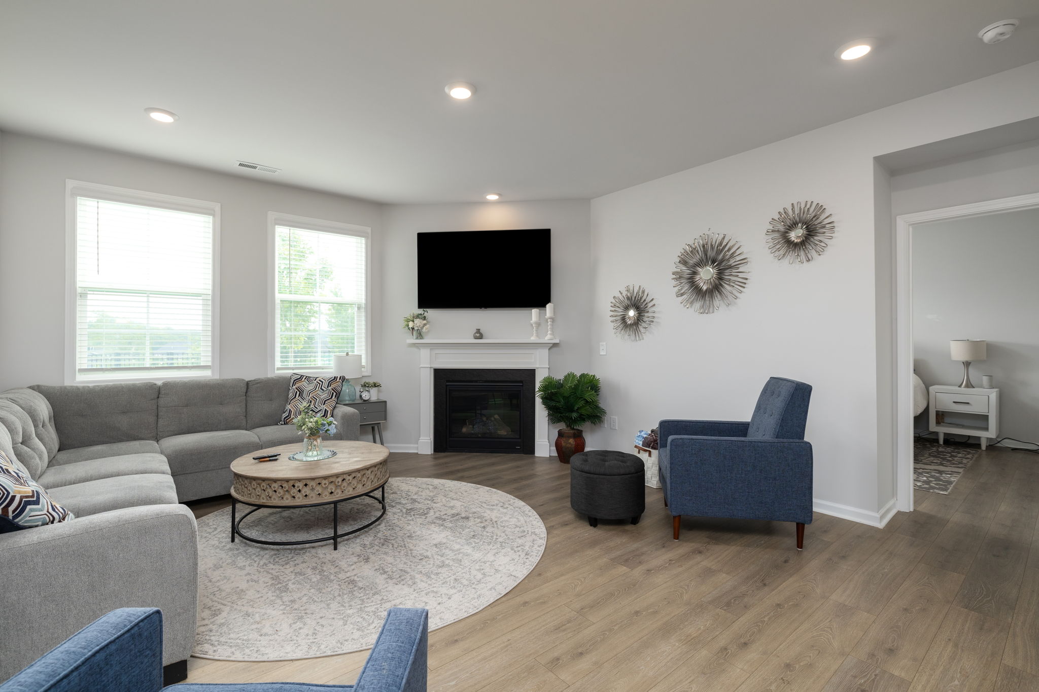4463 Saphire Ct-15