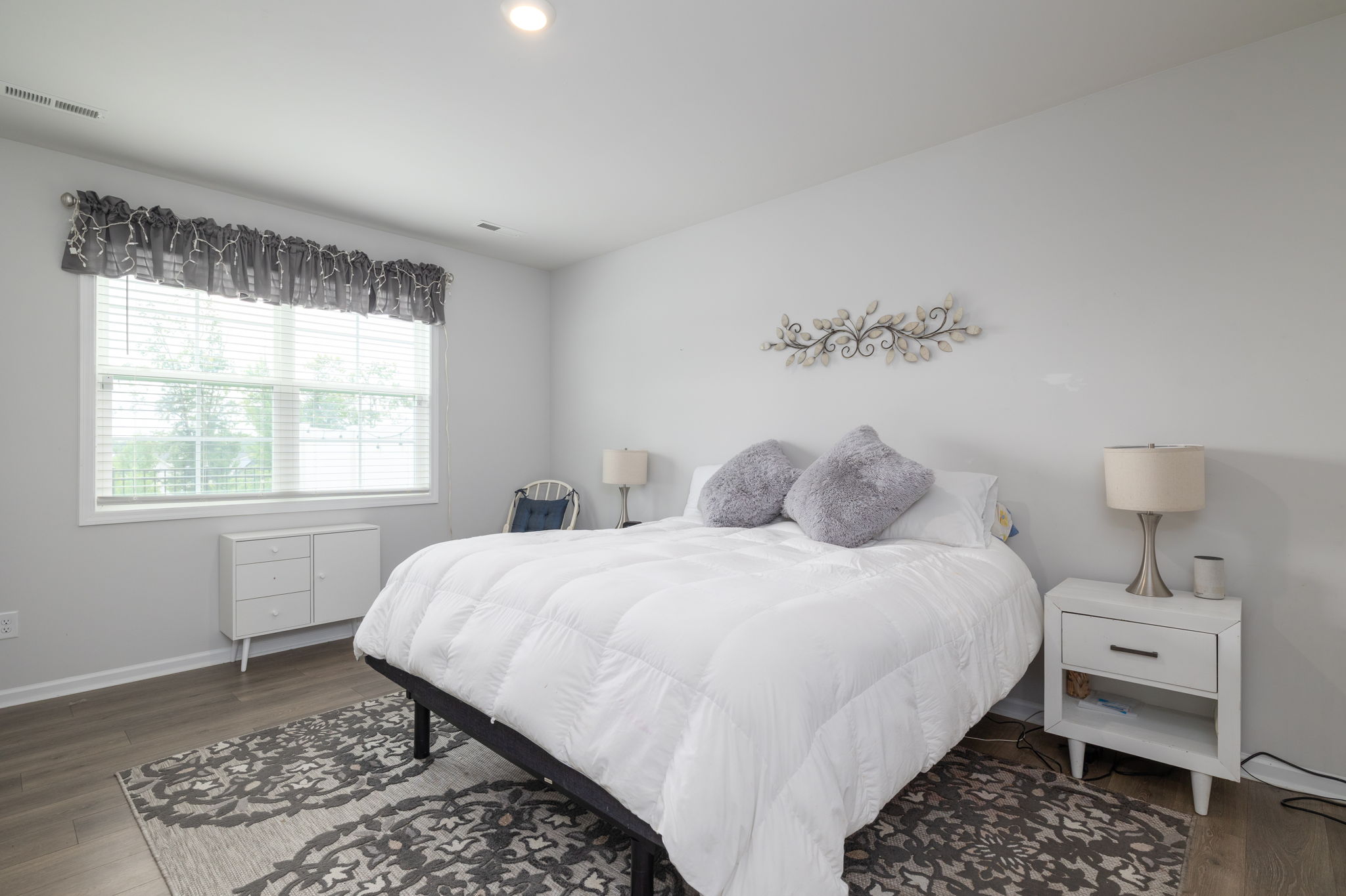4463 Saphire Ct-17