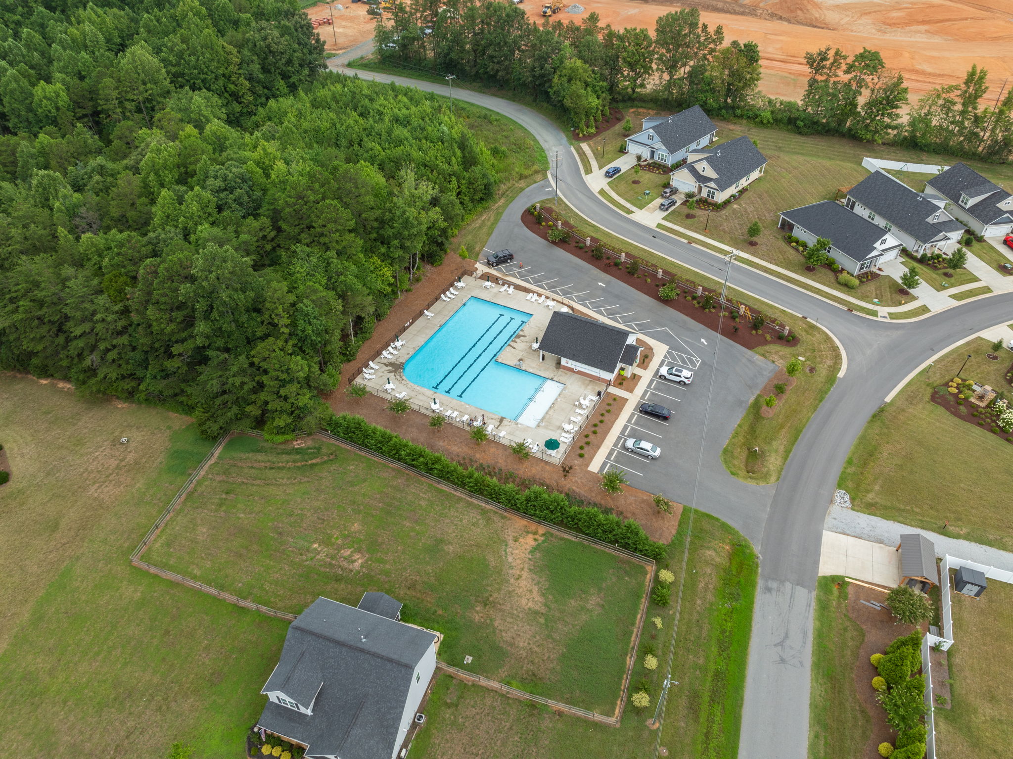 4463 Saphire Ct-45