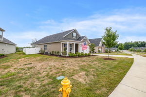 4463 Saphire Ct-3
