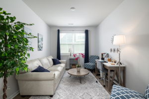 4463 Saphire Ct-8