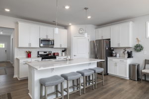 4463 Saphire Ct-11