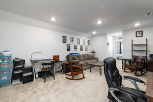 4463 Saphire Ct-24