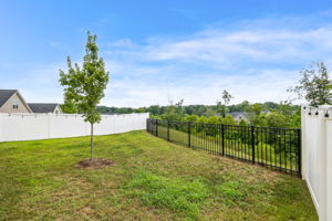 4463 Saphire Ct-35