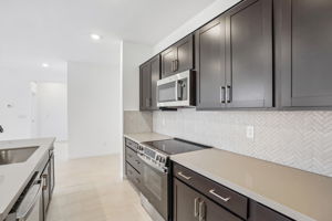 4468 Golden Horizon St-S2909-017