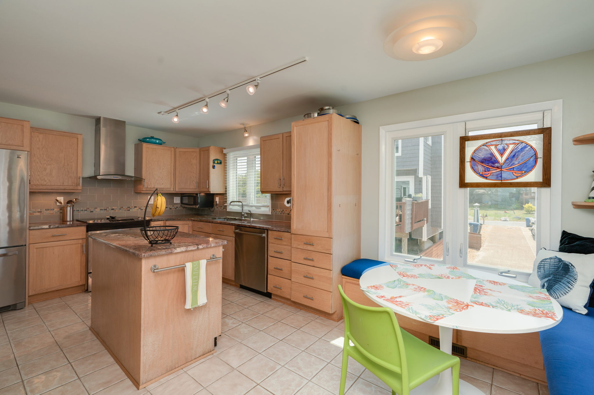 4468 Ocean View Ave, Virginia Beach, VA 23455, USA Photo 24