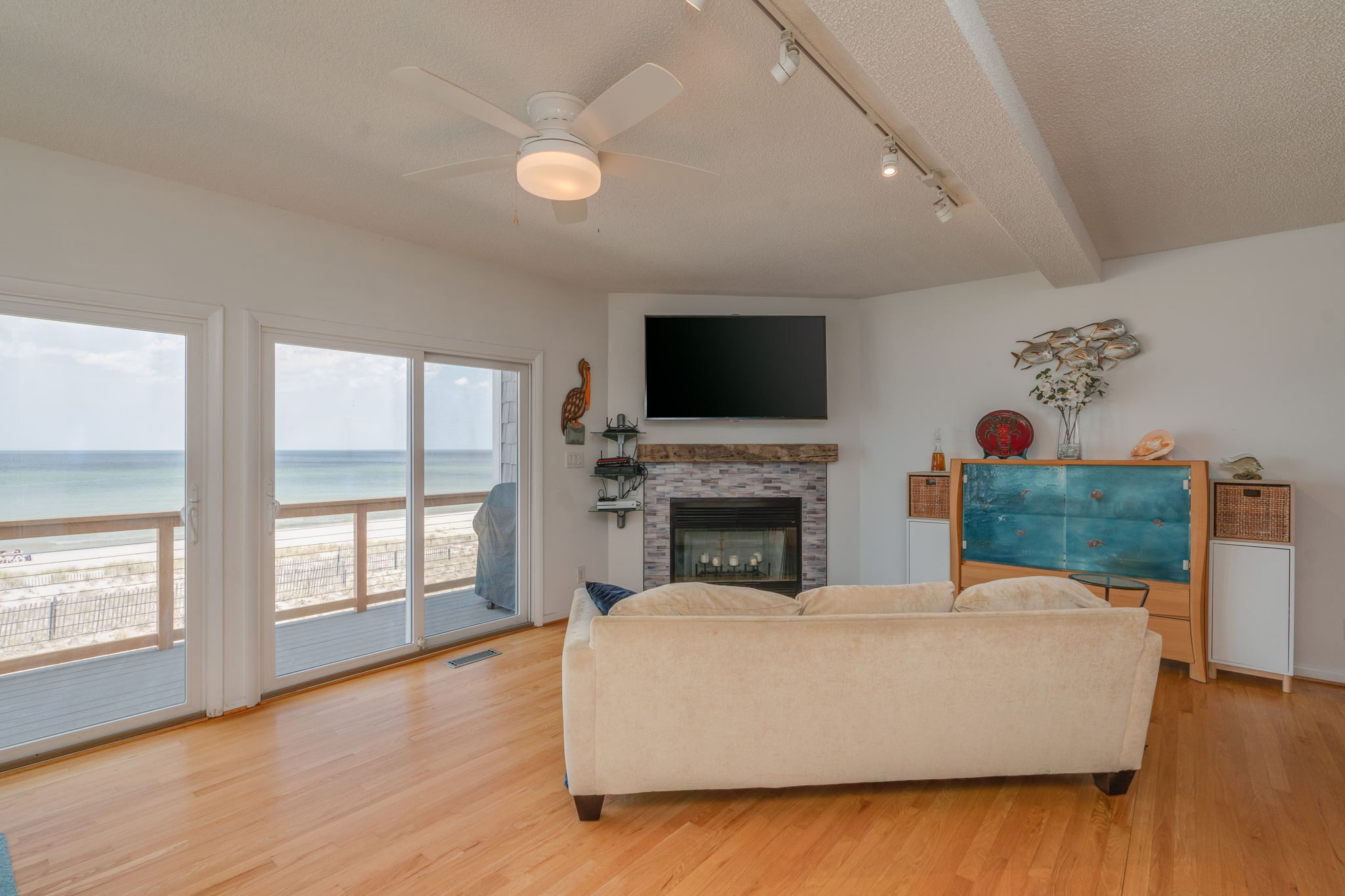 4468 Ocean View Ave, Virginia Beach, VA 23455, USA Photo 10