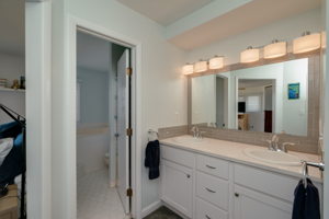 4468 Ocean View Ave, Virginia Beach, VA 23455, USA Photo 29