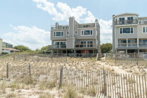 4468 Ocean View Ave, Virginia Beach, VA 23455, USA Photo 6
