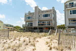 4468 Ocean View Ave, Virginia Beach, VA 23455, USA Photo 5
