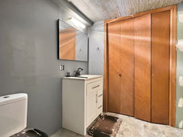  Photo 48