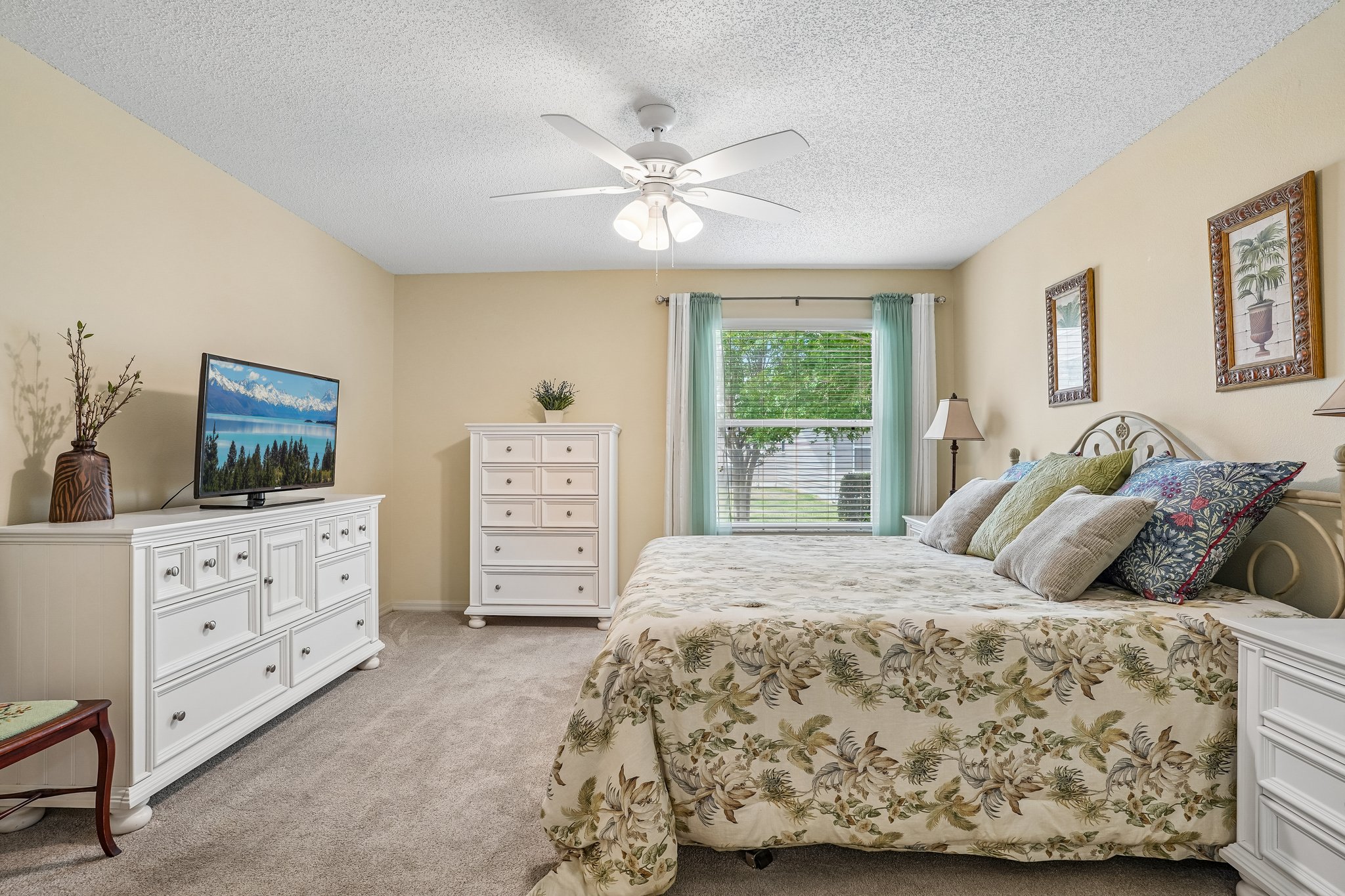 Foster Pl-S0905-024.jpg