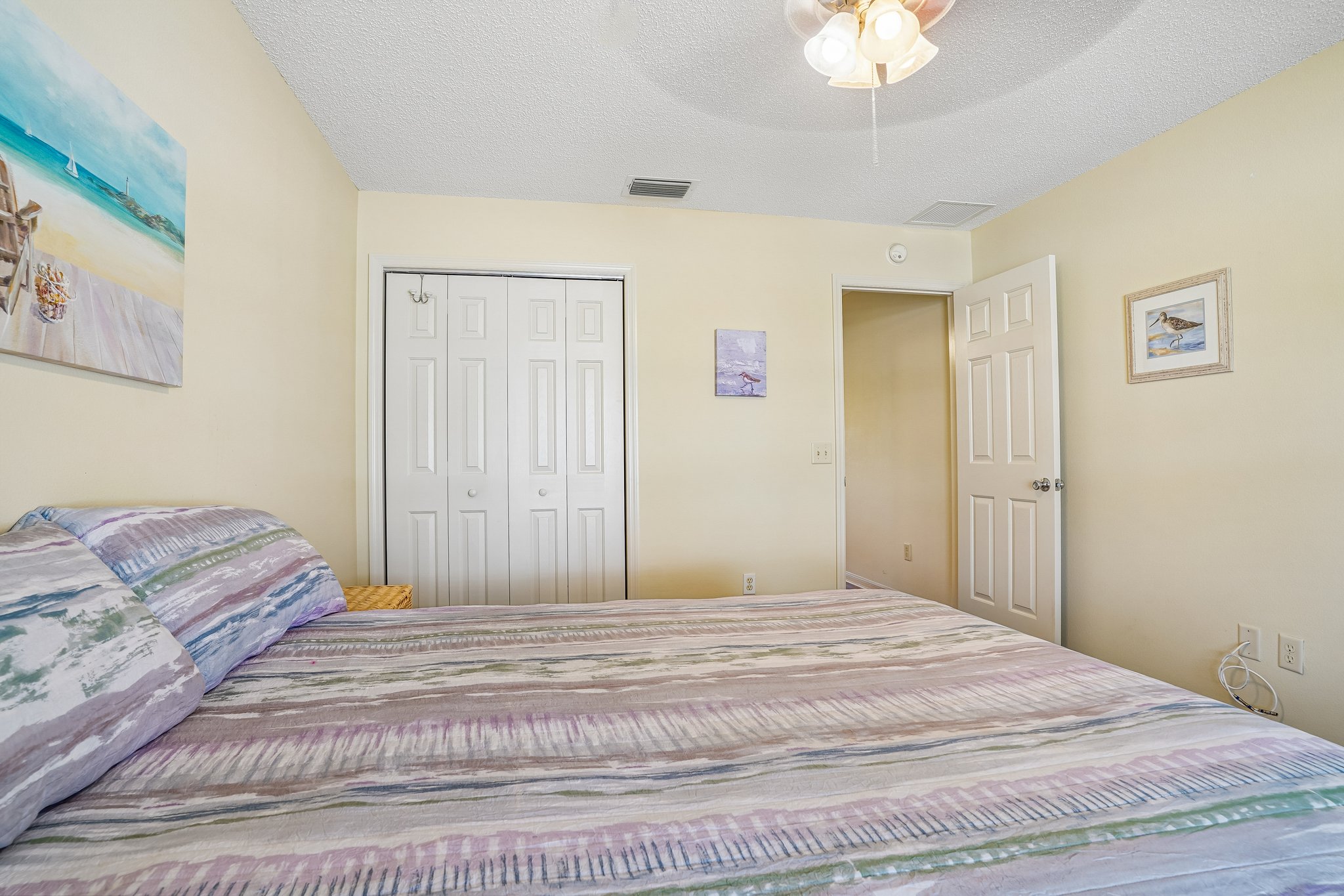 Foster Pl-S0905-030.jpg