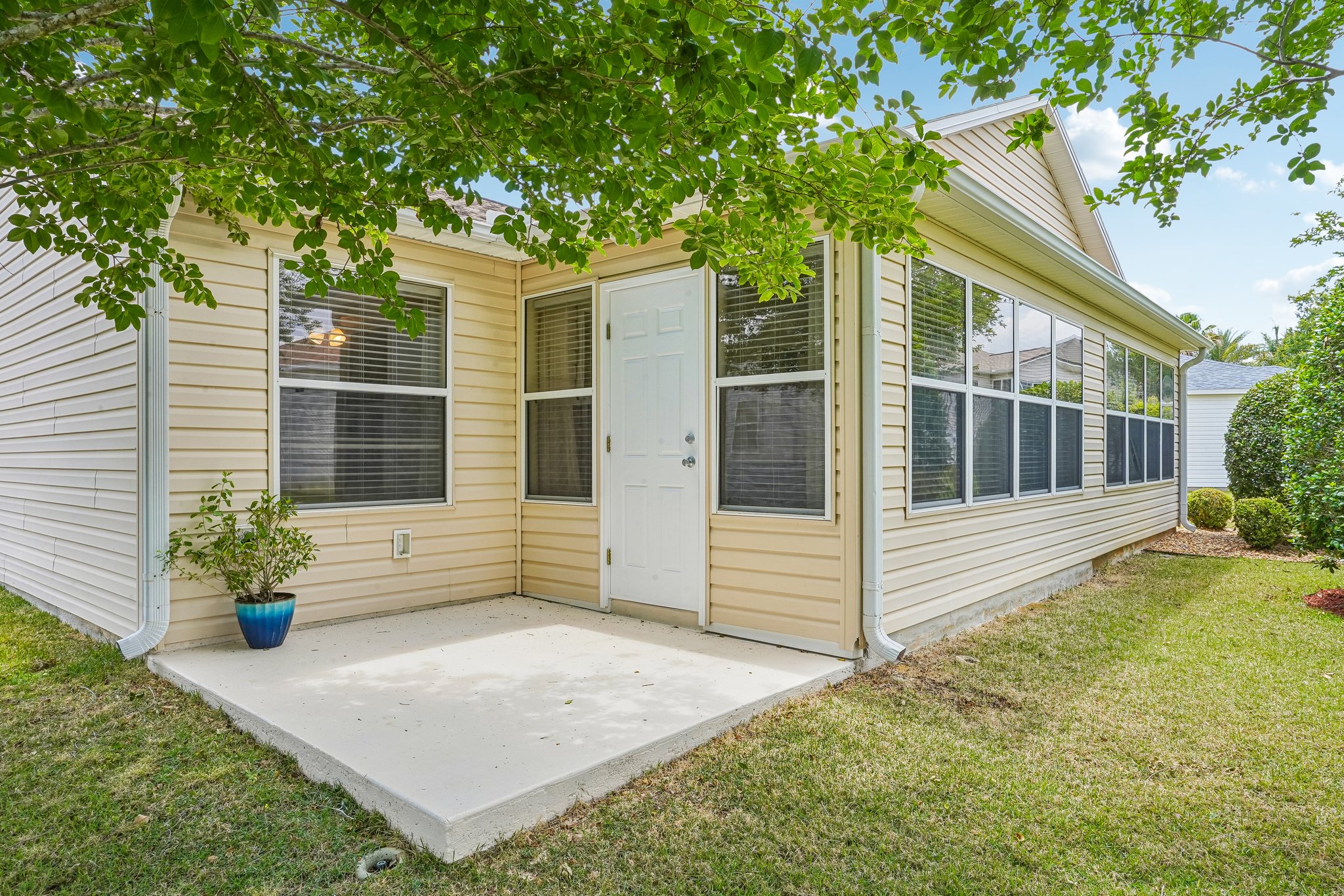 Foster Pl-S0905-040.jpg