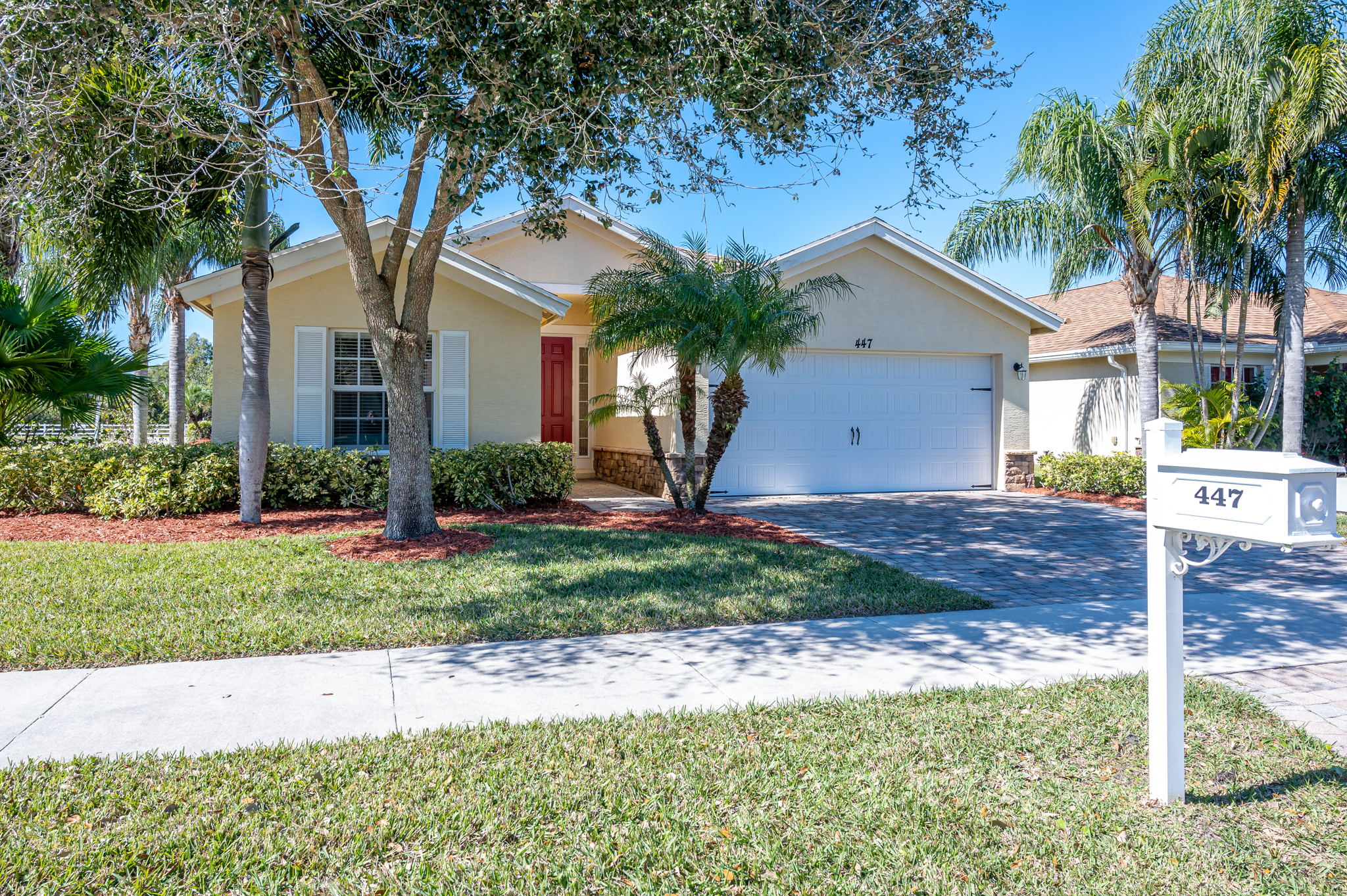 447 Lexington Ave SW, Vero Beach, FL 32962, USA Photo 3