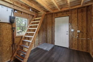  Photo 33