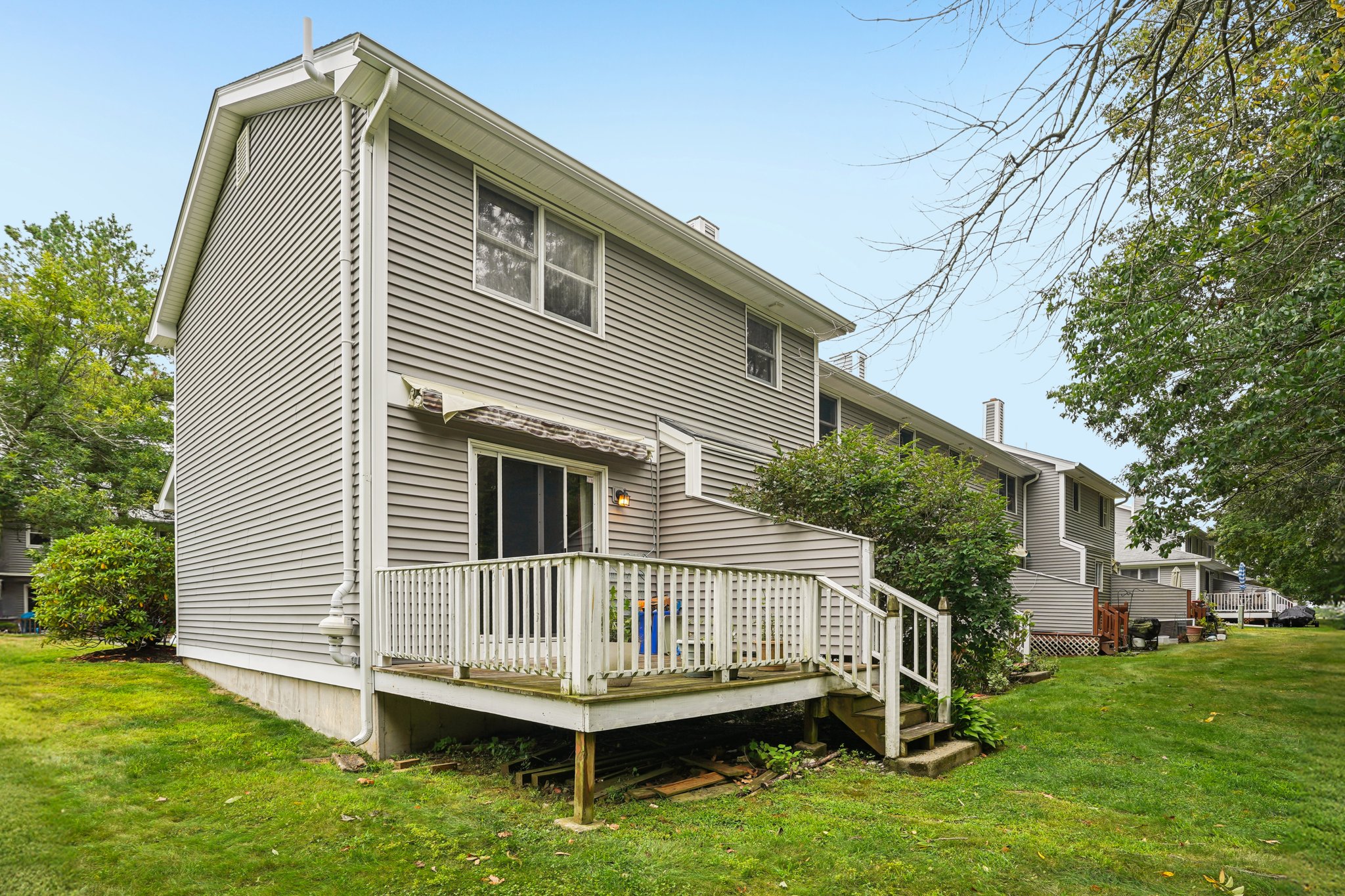 Stafford Rd 4C-S2208-022.jpg
