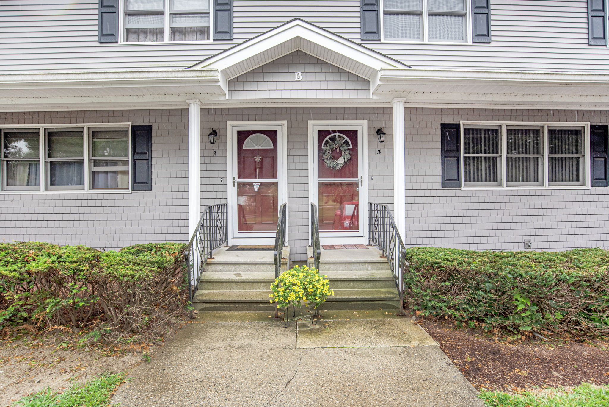  447 Stafford Rd, Tiverton, RI 02878, US