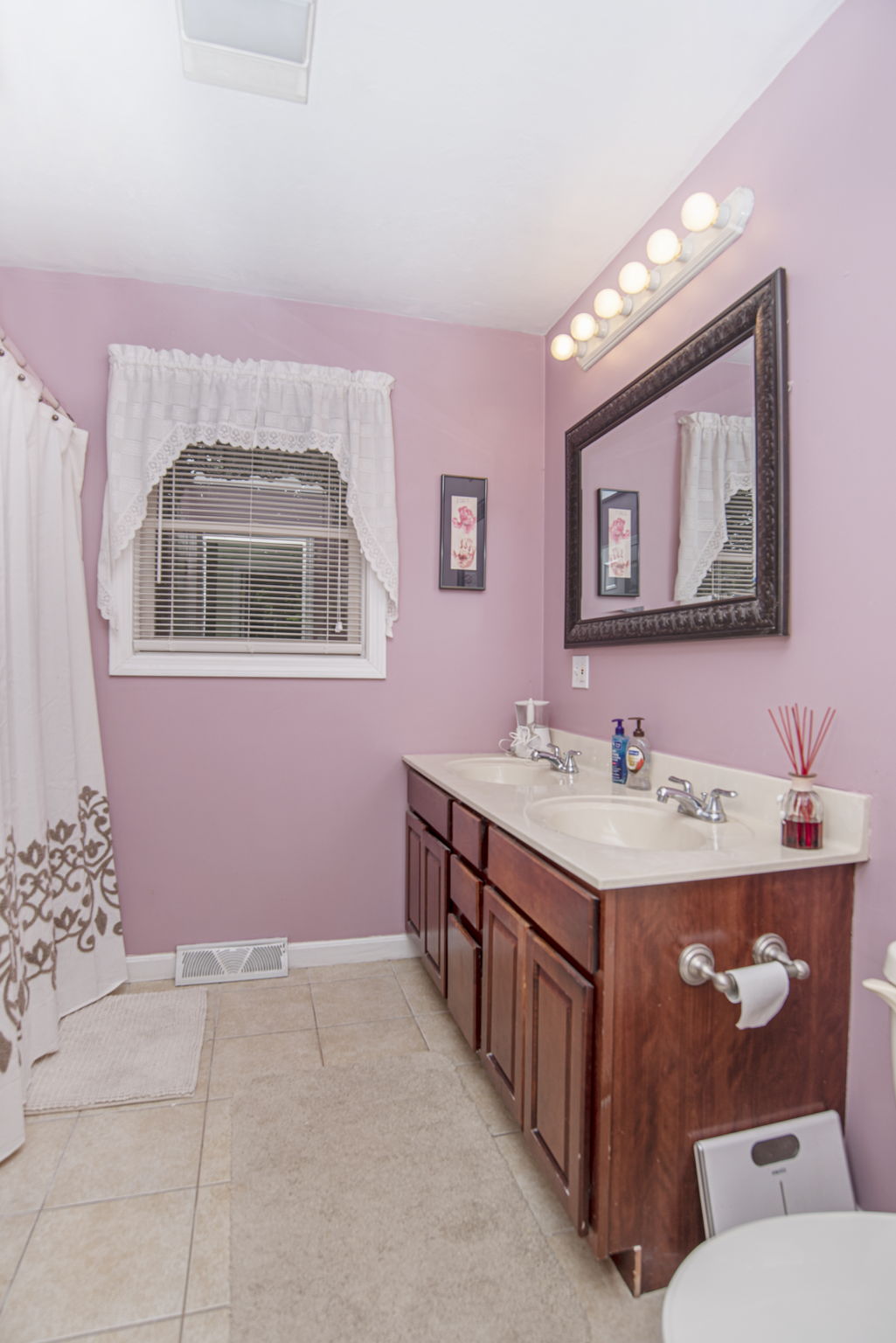  447 Stafford Rd, Tiverton, RI 02878, US Photo 45