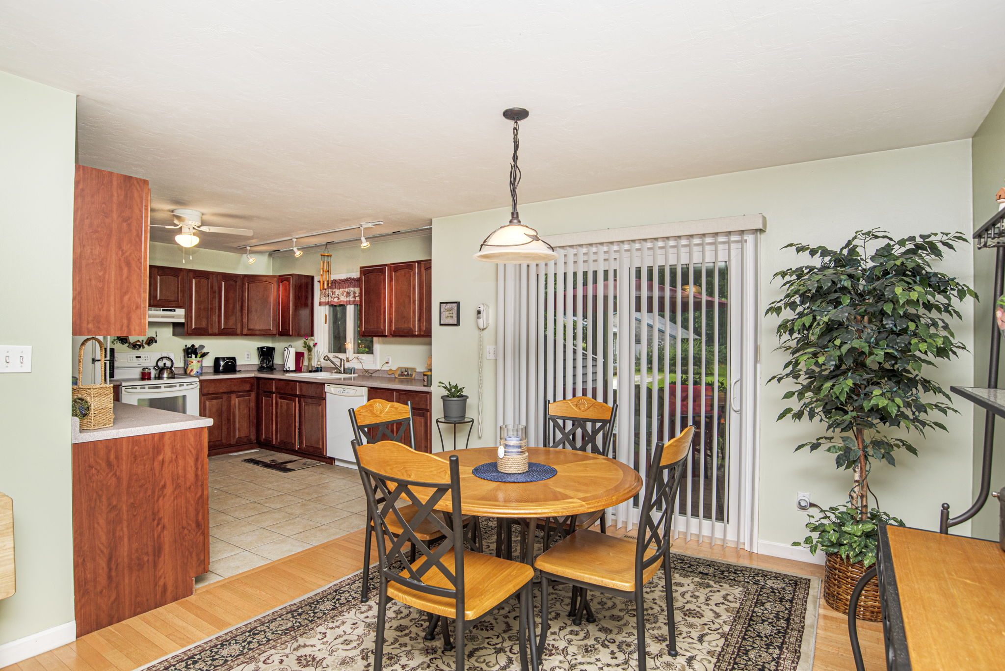  447 Stafford Rd, Tiverton, RI 02878, US Photo 26