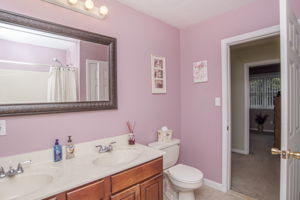  447 Stafford Rd, Tiverton, RI 02878, US Photo 45