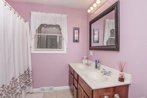  447 Stafford Rd, Tiverton, RI 02878, US Photo 47