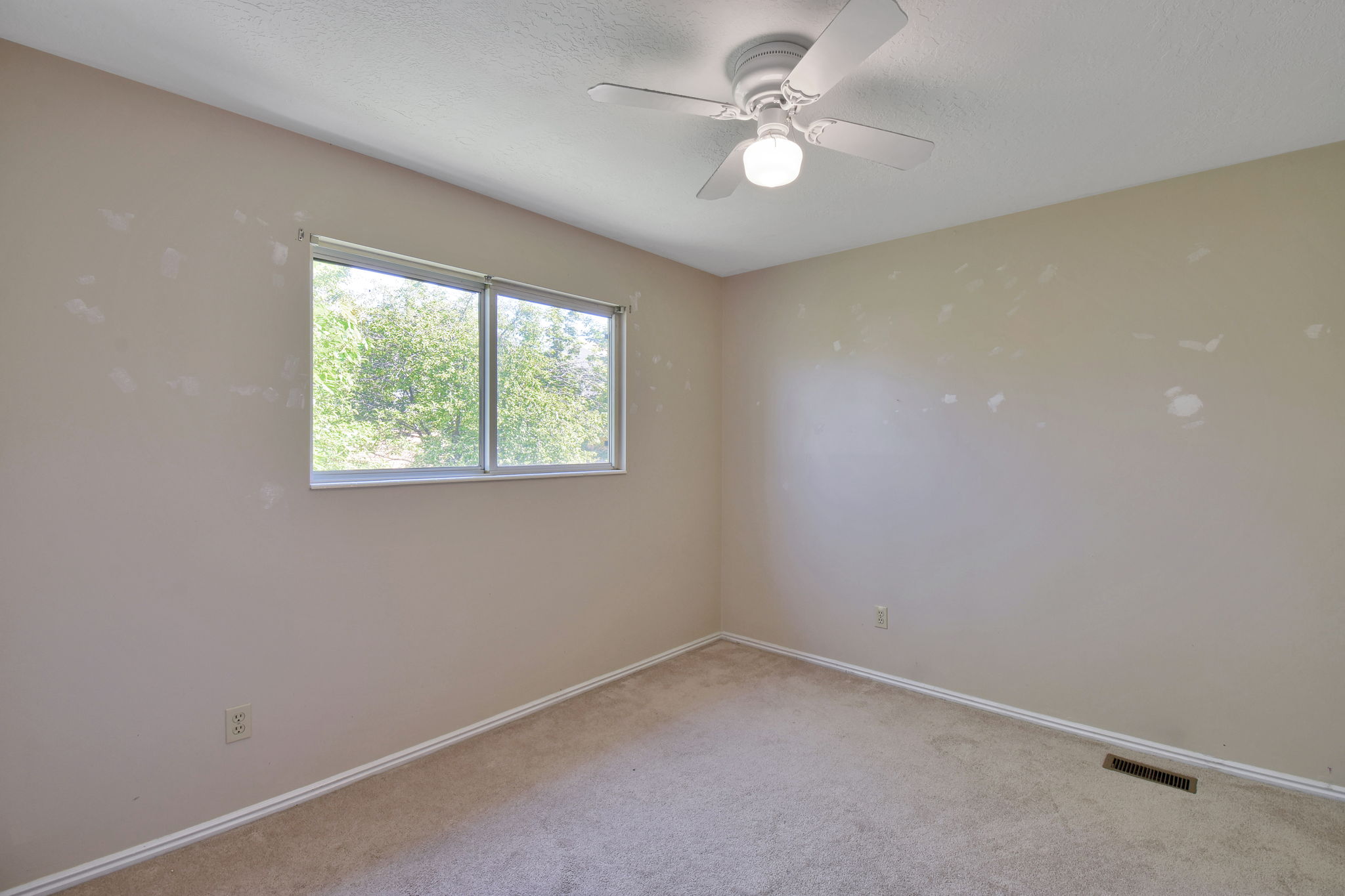  447 W 150 N, Clearfield, UT 84015, US Photo 12