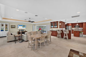Dining Room 2 of 2