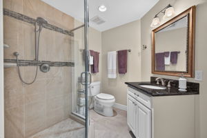 Guest Bathroom 3