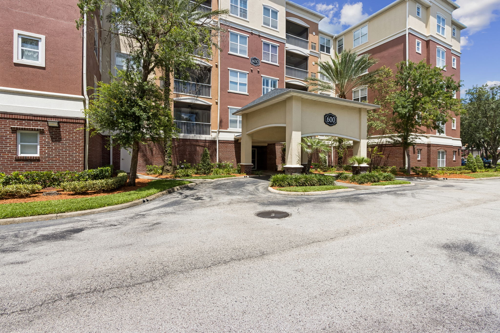 Welcome to 4480 Deerwood Lake Pkwy Unit 626