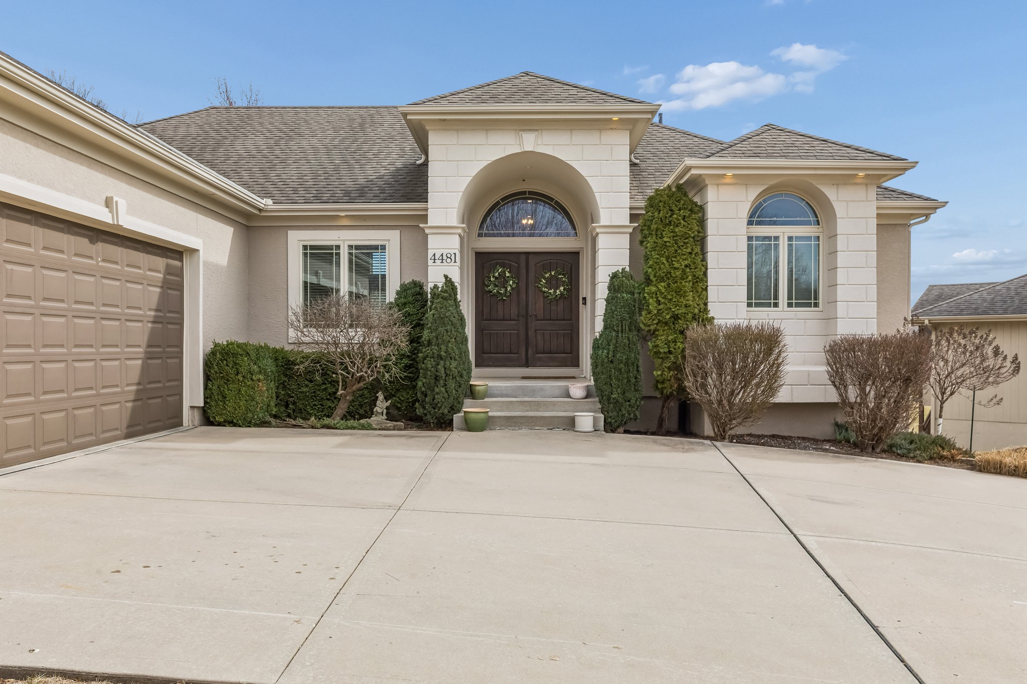 7977 - 4481 SW Raintree Shore Dr_001.jpg