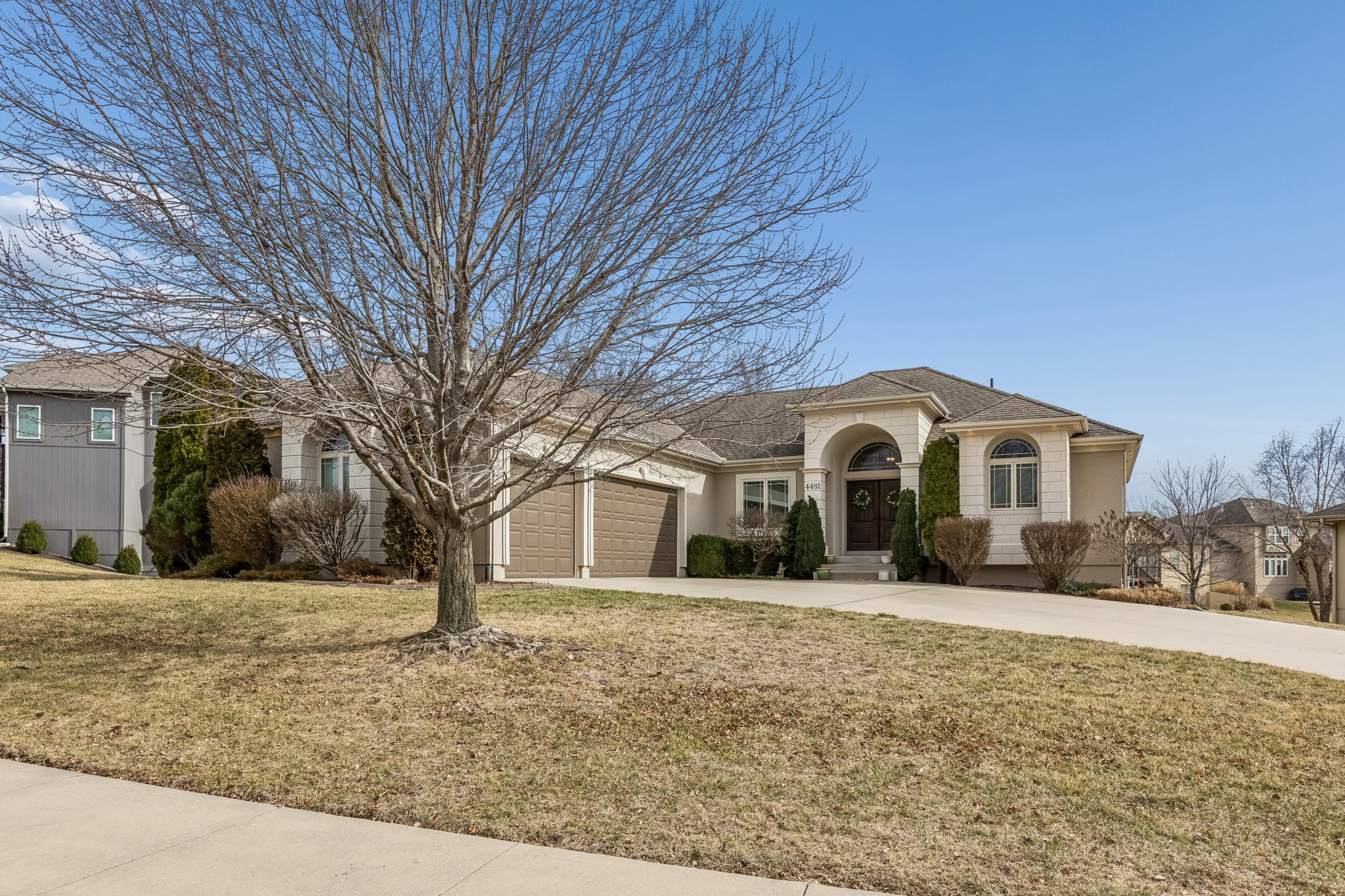 7977 - 4481 SW Raintree Shore Dr_003.jpg