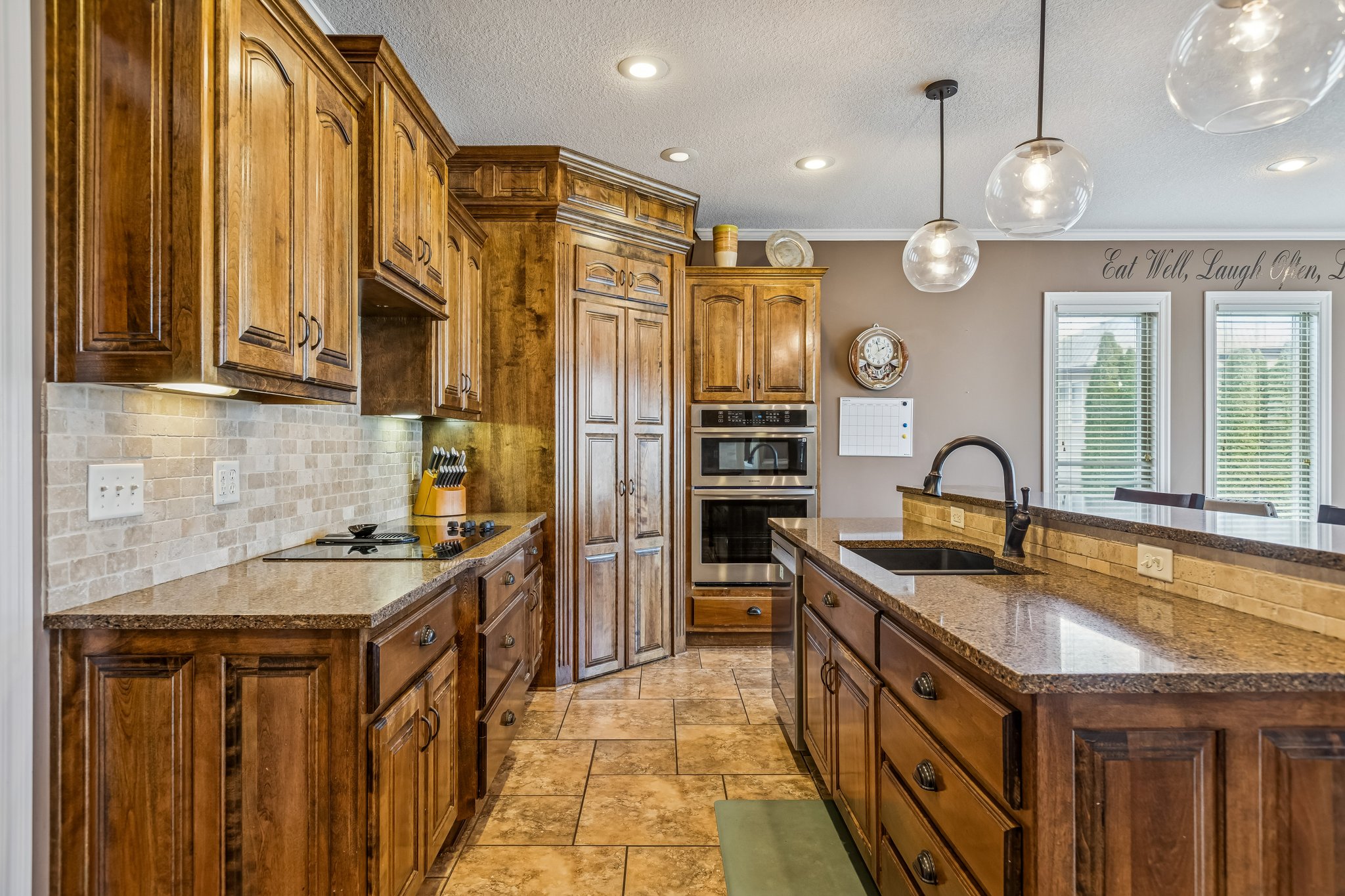 7977 - 4481 SW Raintree Shore Dr_019.jpg