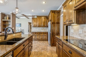 7977 - 4481 SW Raintree Shore Dr_021.jpg