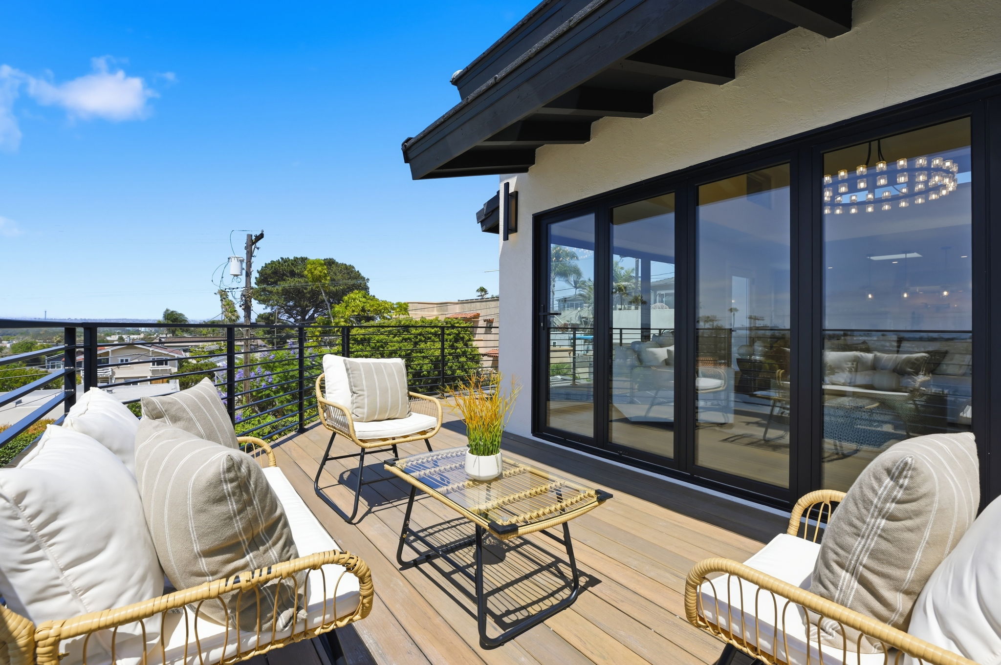  Photo 81