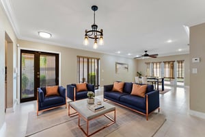 DSC03911 virtually staged.jpeg