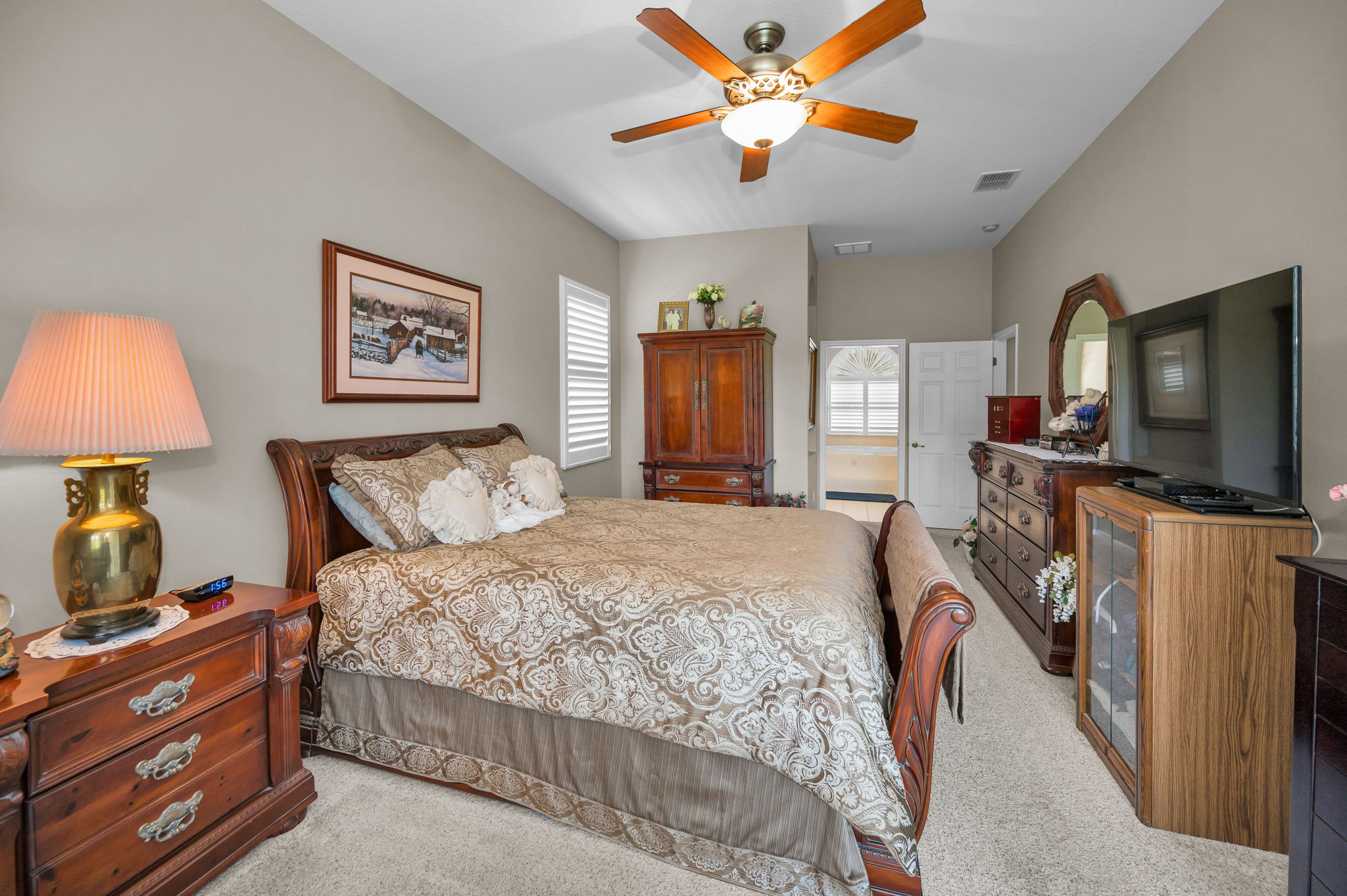 Master Bedroom1c