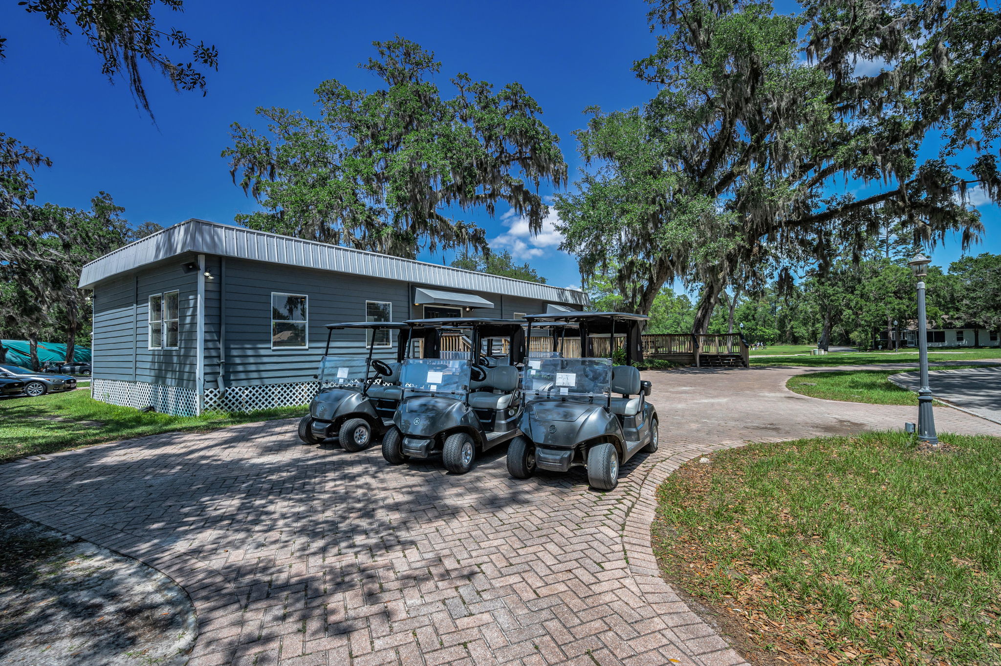 10-Pro Shop