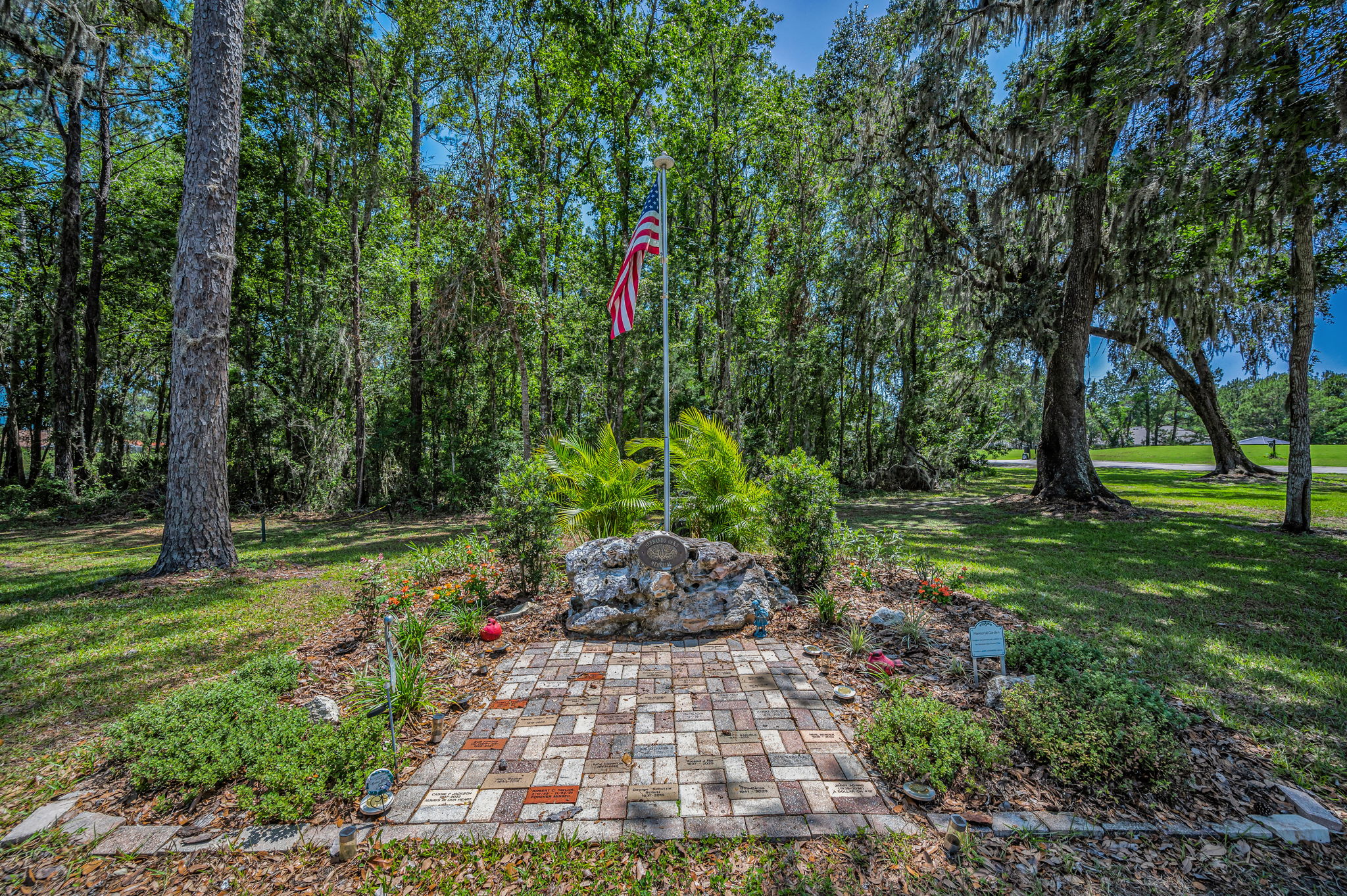 11-Memorial Statue
