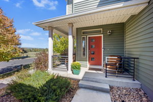 Front Exterior Image 2