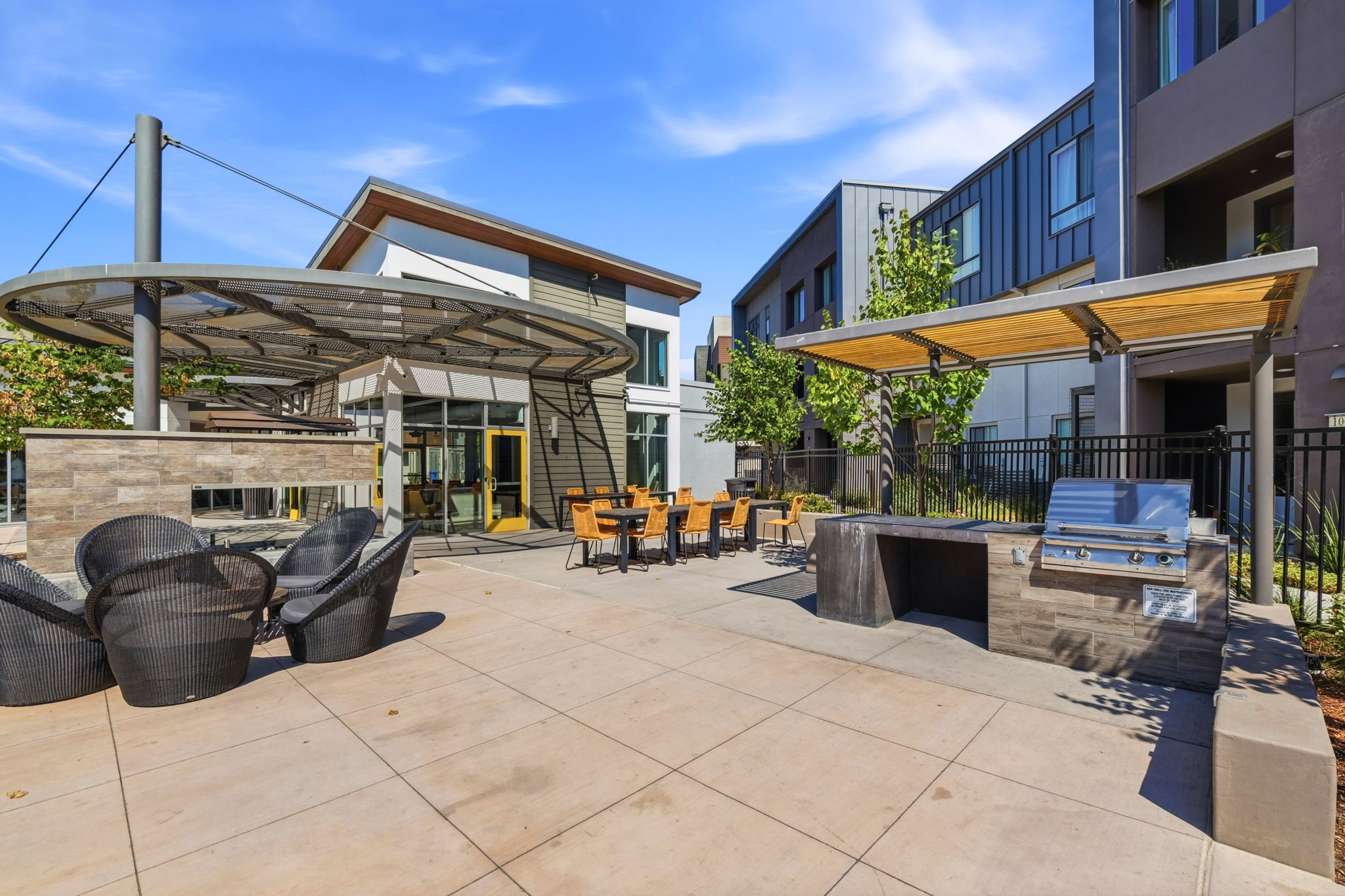043_F8_44868 Fremont Blvd 200