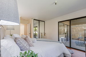 025_449 Alberto Way C138_