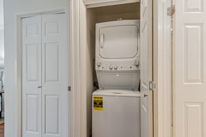 029_449 Alberto Way C138_
