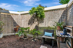 034_449 Alberto Way C138_