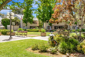 043_449 Alberto Way C138_